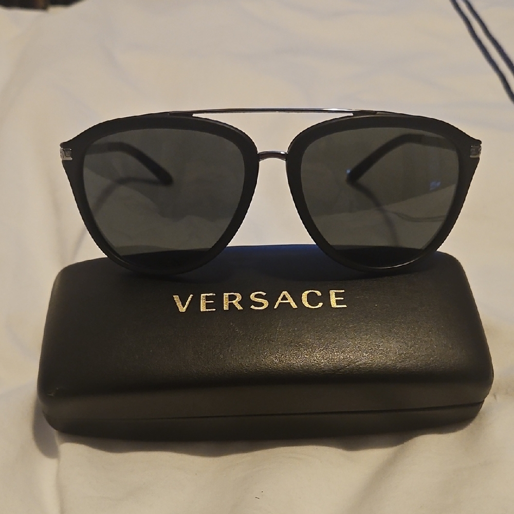 Versace Wayfarer Mirrored Sunglasses With Case